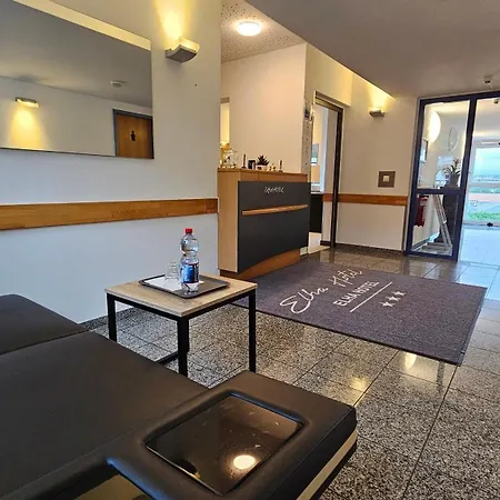 Elha Hotel 3*
