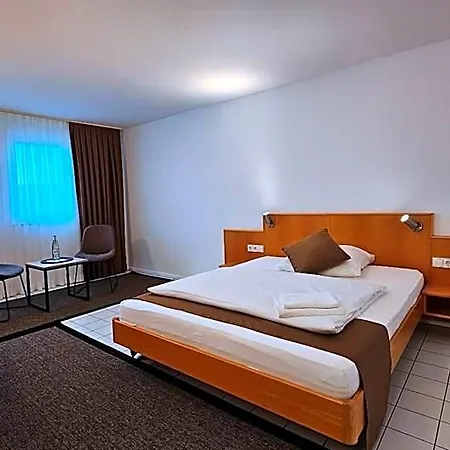 Hotel Elha 3*